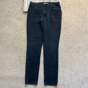 Levi's 721 W 31 / L 30 Black High Rise Skinny Jean Actual W 29.5 x I 28 3/4